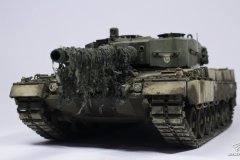 Leopard2A4与T-72