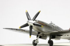 1/72 ACADEMY Spitfire MK.XIVC 