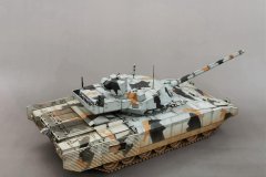 冬季割裂迷彩T-14阿玛塔主战坦克