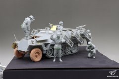 [威龙 6861]1/35 Sd.Kfz.251/1陆地斯图卡半履带自行火箭炮素组评测