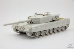 [MENG TS-016]1/35 豹2A4主战坦克简评