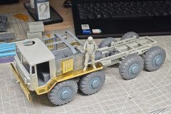 [注文模型]新品：1/35 MAZ-537牵引车超级改造套件